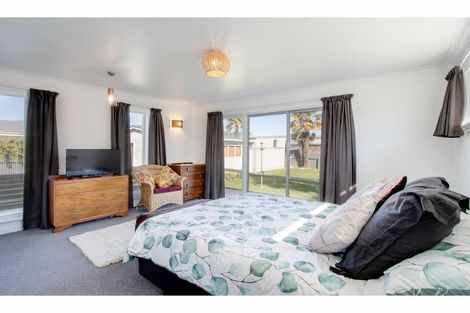 Photo of property in 33 Allen Berry Avenue, Pirimai, Napier, 4112