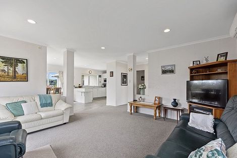 Photo of property in 4 Golden Heights, Hairini, Tauranga, 3112