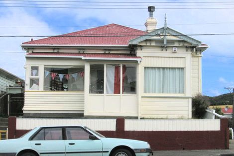 Photo of property in 37 Chilka Street, Berhampore, Wellington, 6023