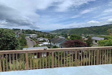 Photo of property in 8 Kingsley Street, Stokes Valley, Lower Hutt, 5019