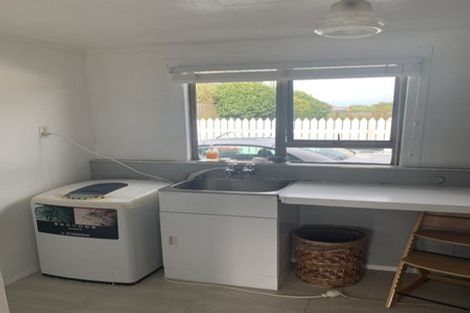 Photo of property in 69 Domett Street, Opunake, 4616