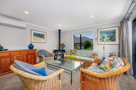 Photo of property in 5 Kilountain Place, Kerikeri, 0230