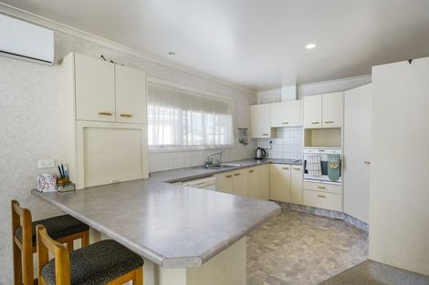 Photo of property in 6 Coleman Street, Paraparaumu, 5032