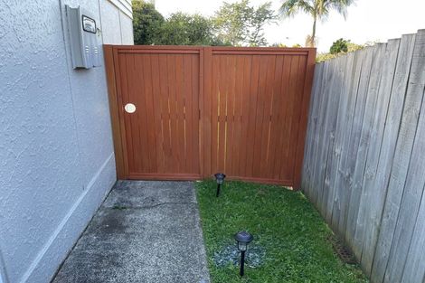 Photo of property in 31 Bruce Road, Glenfield, Auckland, 0629
