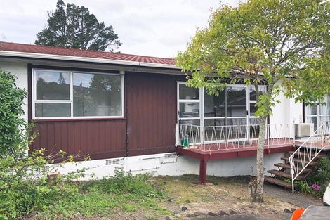 Photo of property in 2/15 Trojan Crescent, New Lynn, Auckland, 0600