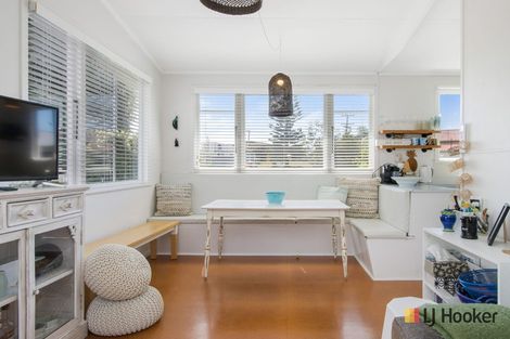 Photo of property in 17 Leo Street, Waihi Beach, 3611