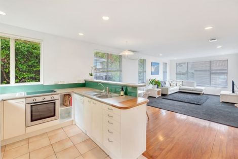 Photo of property in 1/46 Blakeborough Drive, Forrest Hill, Auckland, 0620