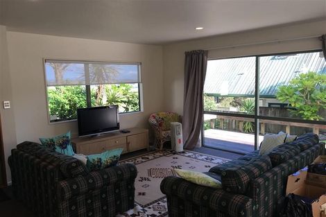 Photo of property in 322 Whangaparaoa Road, Stanmore Bay, Whangaparaoa, 0932