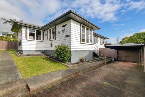 Photo of property in 17 Natone Street, Waitangirua, Porirua, 5024