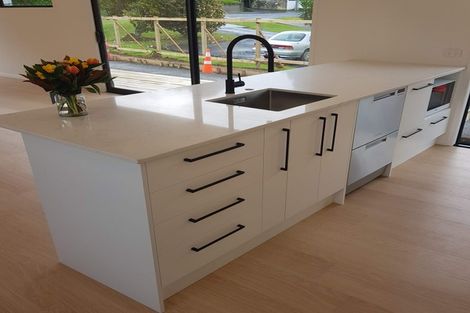 Photo of property in 13a Lorna Street, Lynmouth, New Plymouth, 4310