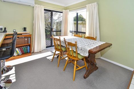 Photo of property in 2/16 Nogat Avenue, Papatoetoe, Auckland, 2024