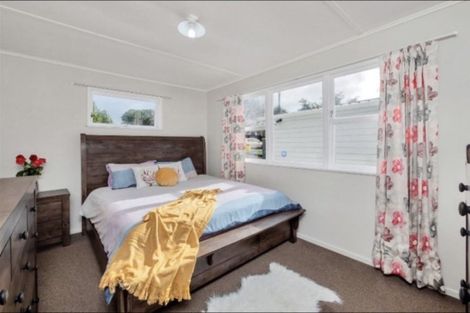Photo of property in 20 Riserra Drive, Ranui, Auckland, 0612