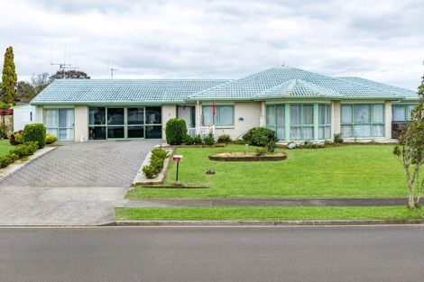 Photo of property in 2 Lochinver Drive, Nawton, Hamilton, 3200