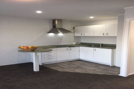 Photo of property in 3o Mountain Road, Mount Wellington, Auckland, 1060