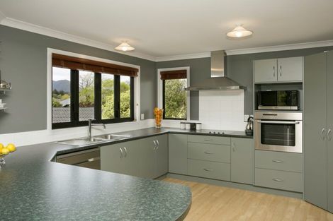 Photo of property in 2/17 Rainbow Drive, Rainbow Point, Taupo, 3330