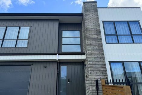 Photo of property in 28 Tawatawa Street, Long Bay, Auckland, 0630