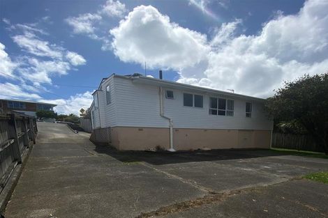 Photo of property in 106 Golf Road, New Lynn, Auckland, 0600