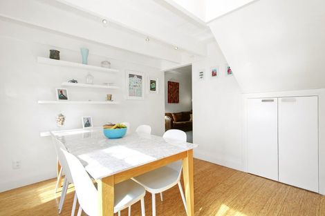 Photo of property in 7 Lawrence Street, Newtown, Wellington, 6021