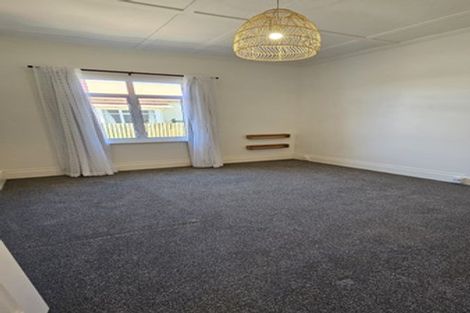 Photo of property in 257 Carrington Street, Vogeltown, New Plymouth, 4310