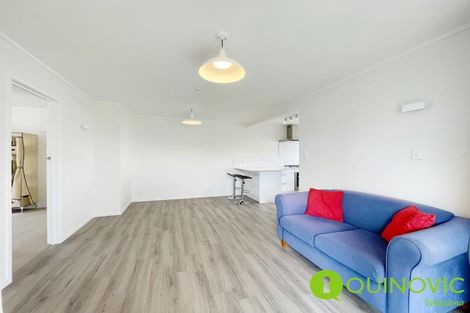 Photo of property in 10 Westwell Road, Belmont, Auckland, 0622