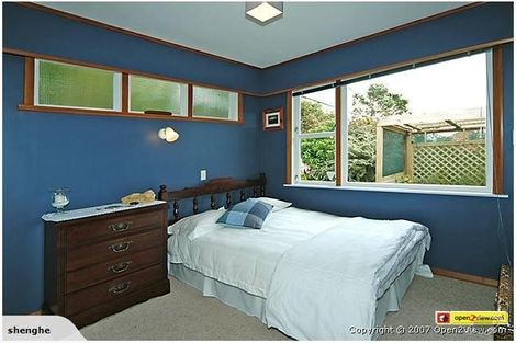 Photo of property in 21 Kitchener Terrace, Johnsonville, Wellington, 6037