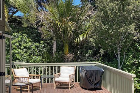 Photo of property in 18 Grand View Road, Leigh, 0985