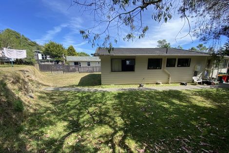 Photo of property in 81 Stewart Drive, Newlands, Wellington, 6037