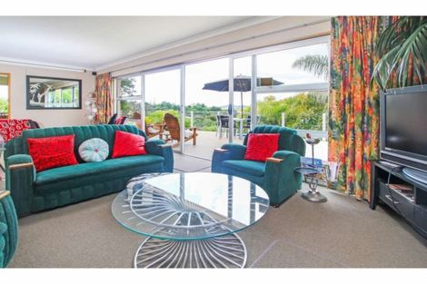 Photo of property in 95 Landing Road, Kerikeri, 0230