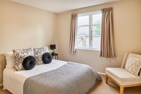 Photo of property in 25 Kiriwai Road, Paremata, Porirua, 5024