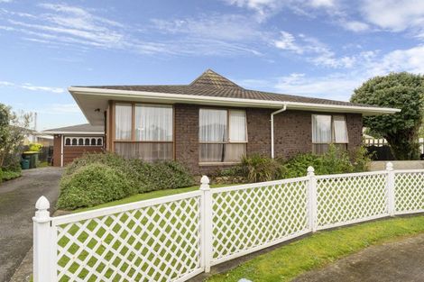 Photo of property in 10 Te Kama Street, Levin, 5510