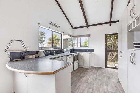 Photo of property in 35b Hartford Avenue, Papamoa Beach, Papamoa, 3118