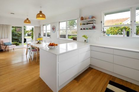 Photo of property in 139 Williams Street, Cambridge, 3434