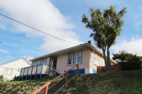 Photo of property in 130 Champion Street, Cannons Creek, Porirua, 5024