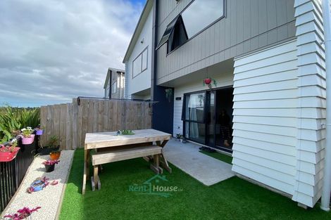 Photo of property in 36 Matawhanga Drive, Wattle Downs, Auckland, 2103