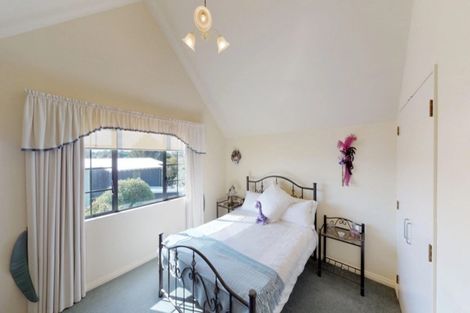 Photo of property in 6 Hillcrest Lane, Levin, 5510