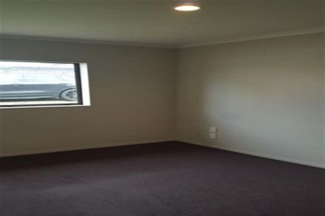 Photo of property in 70a Kayes Road, Pukekohe, 2120