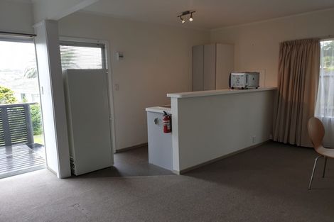 Photo of property in 58 Beulah Avenue, Rothesay Bay, Auckland, 0630