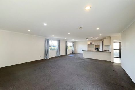Photo of property in 16 Holland Road, Hillcrest, Auckland, 0627