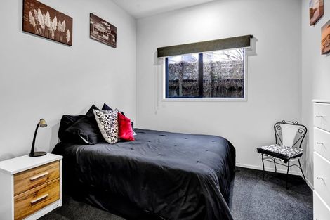 Photo of property in 11a Mace Terrace, Oakura, 4314