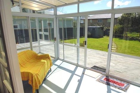 Photo of property in 7 Poneke Drive, Waikanae, 5036