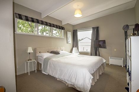 Photo of property in 12 Kent Crescent, Awapuni, Palmerston North, 4412