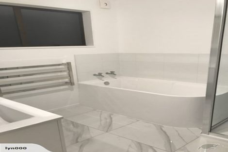 Photo of property in 20 Taupata Street, Redcliffs, Christchurch, 8081