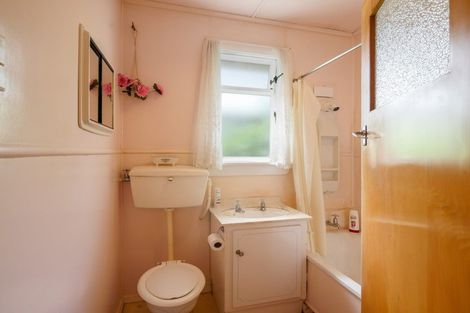 Photo of property in 95 Hocken Street, Kenmure, Dunedin, 9011