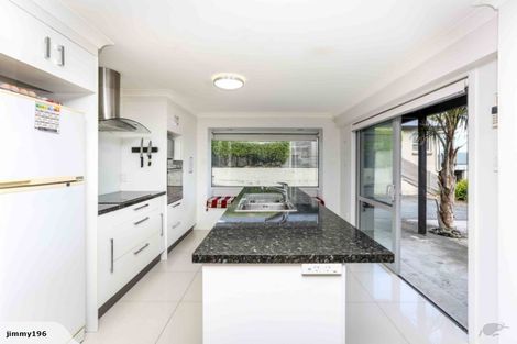 Photo of property in 129 Pendarves Street, New Plymouth, 4312