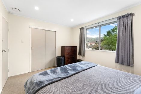 Photo of property in 13 Harold Grove, Stokes Valley, Lower Hutt, 5019