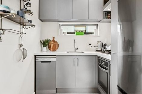 Photo of property in 3/45 Antigua Street, Addington, Christchurch, 8024