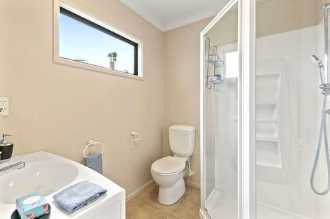 Photo of property in 9 Aspiring Terrace, Aotea, Porirua, 5024