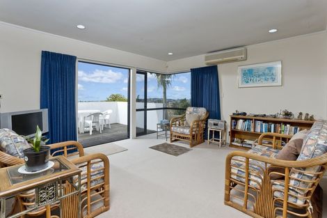 Photo of property in 69 Fitzwilliam Drive, Torbay, Auckland, 0630