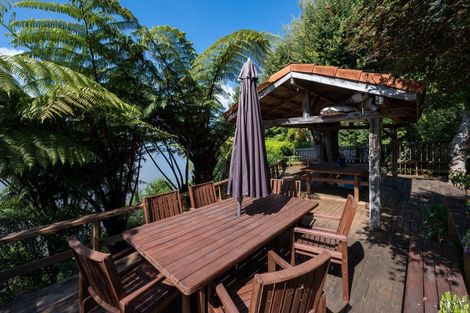 Photo of property in 155 Kawaha Point Road, Kawaha Point, Rotorua, 3010