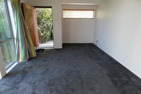 Photo of property in 24 Signallers Grove, Strathmore Park, Wellington, 6022